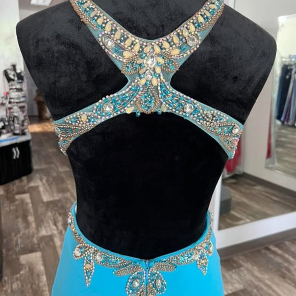 Alyce Paris Gown - Picture 5 of 8